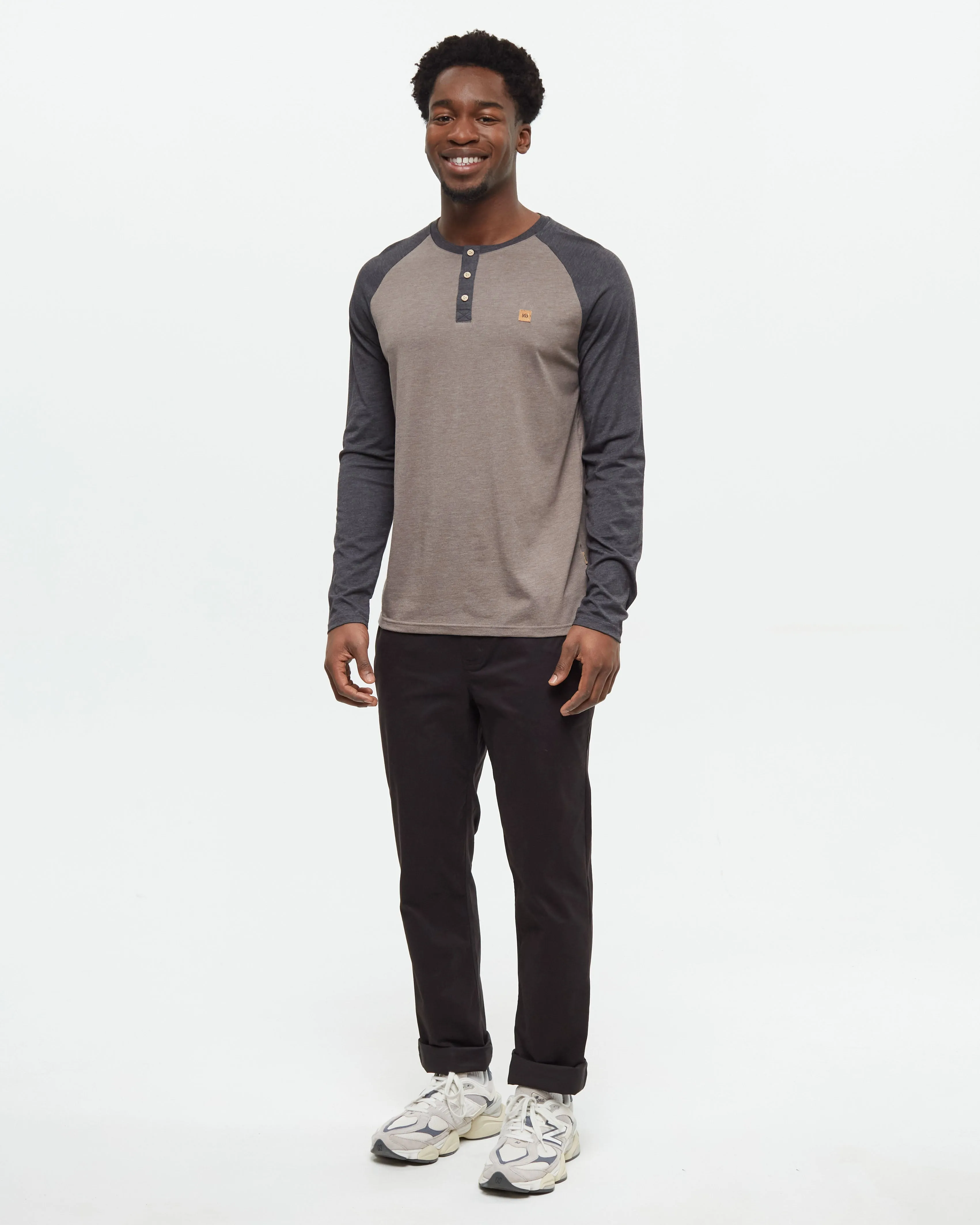 TreeBlend Baker Henley Longsleeve sold by tentree product image thumbnail 2