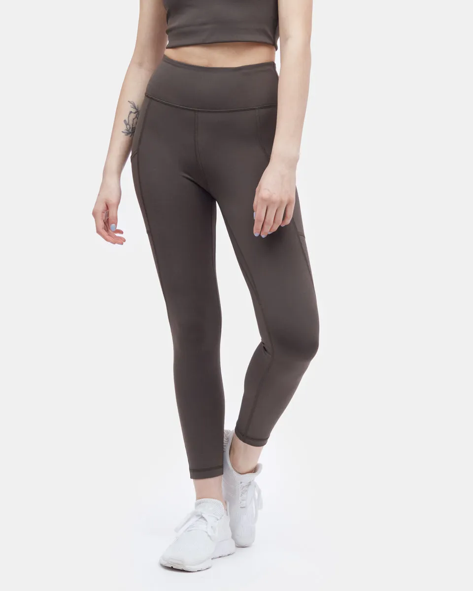 inMotion 7/8 Pocket Legging sold by tentree product image thumbnail 2
