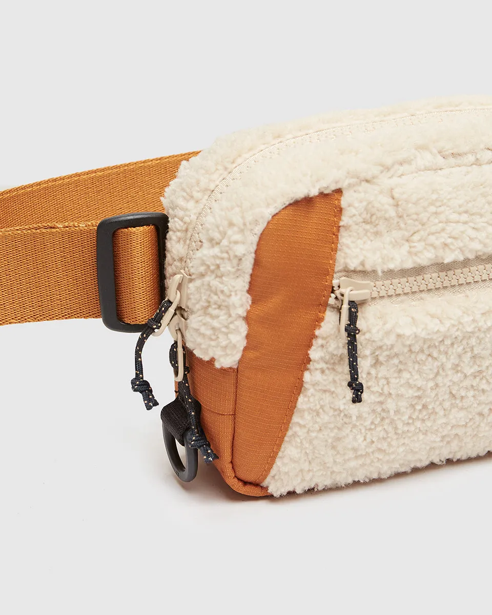 Valdes Hip Pack sold by tentree product image thumbnail 4