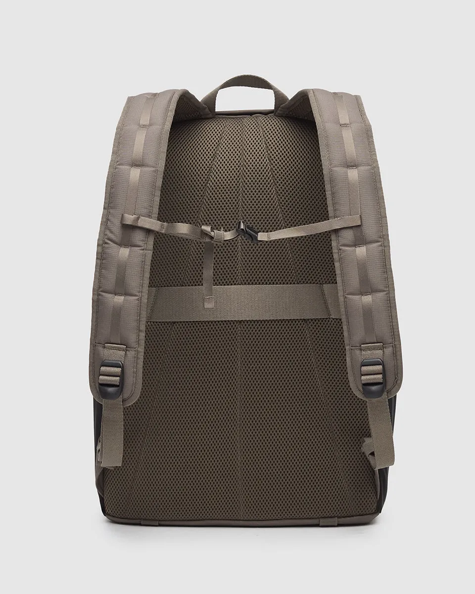 Bayview 25L Backpack sold by tentree product image thumbnail 2