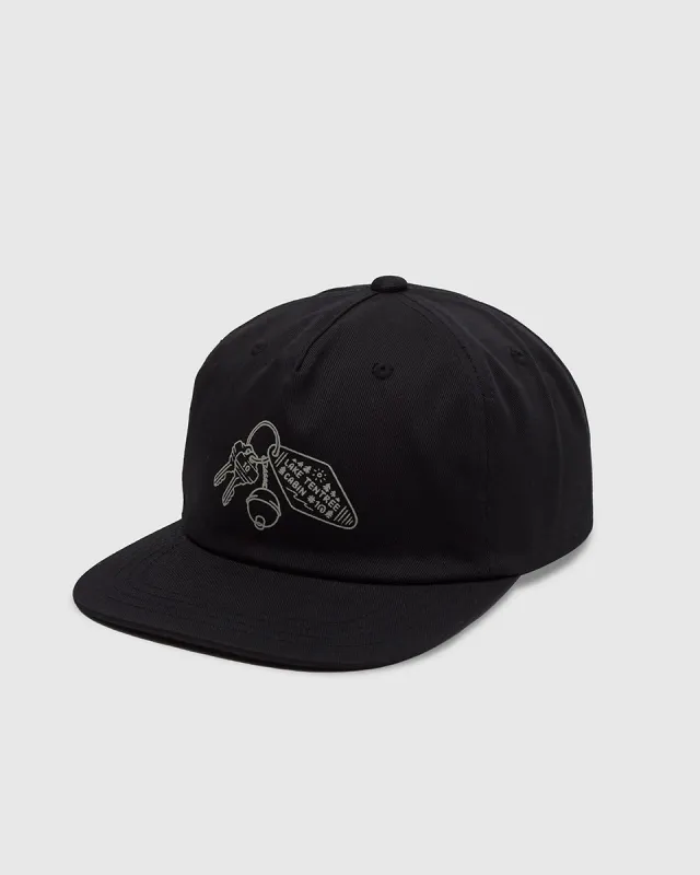 Lake Getaway Apex Hat made by tentree