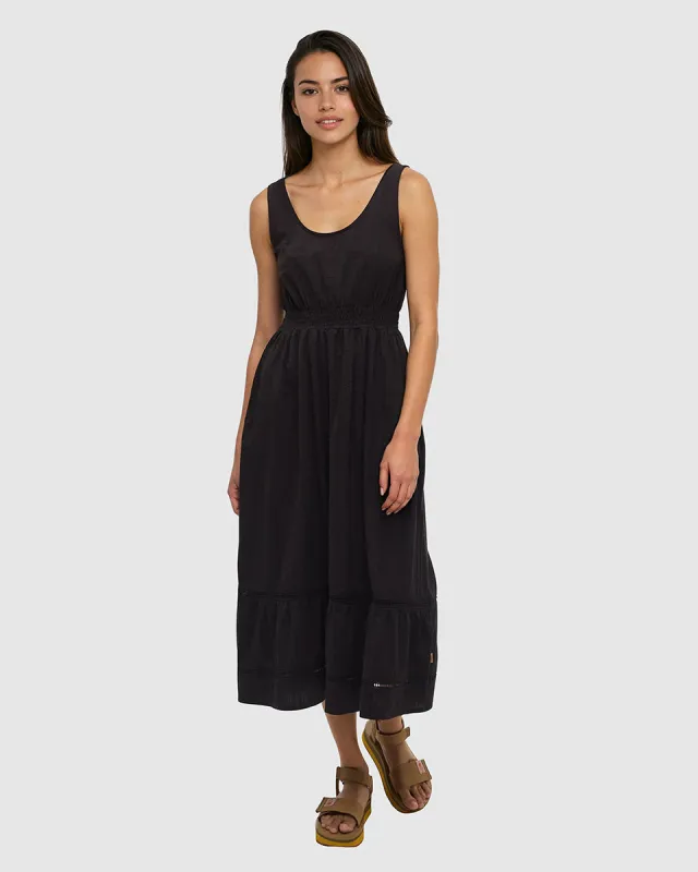 Arcadian Dress made by tentree