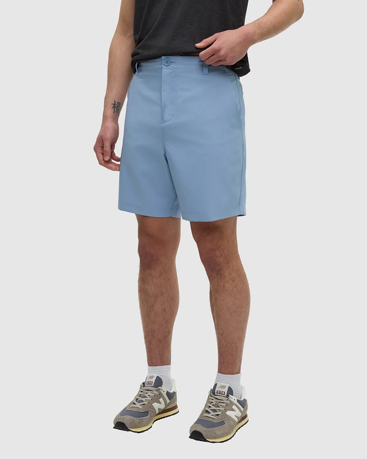 Henson Hybrid Short sold by tentree