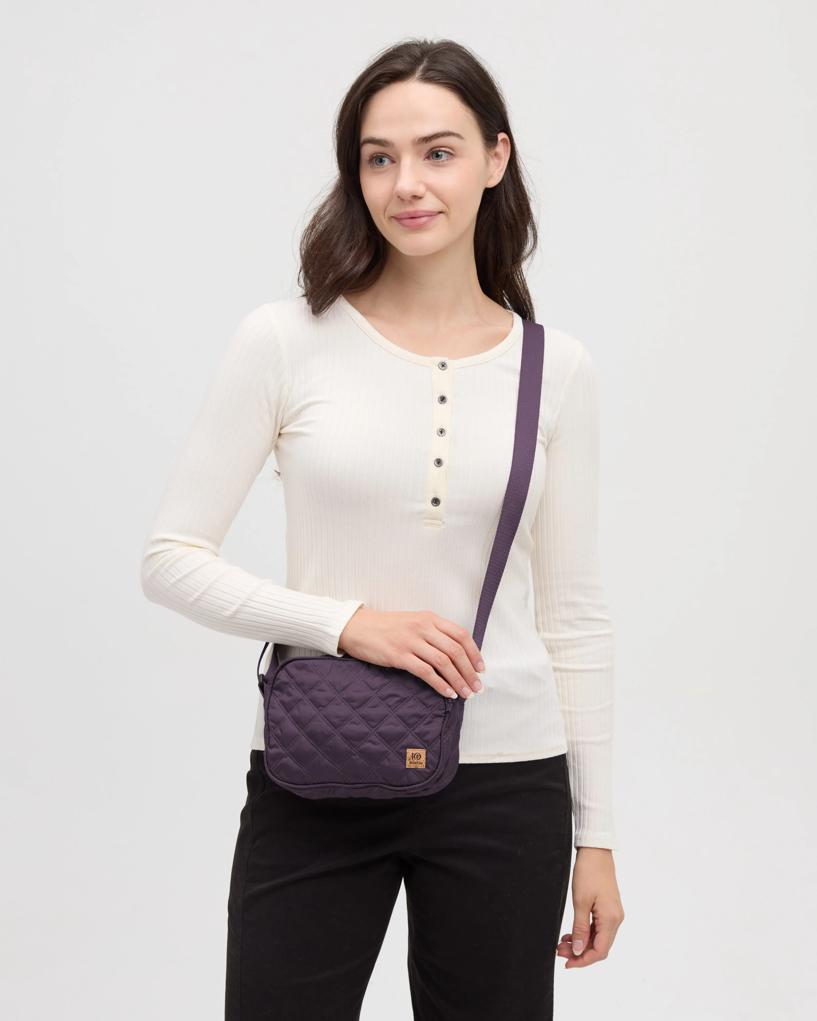 Mackenzie Quilted Bag sold by tentree product image thumbnail 2