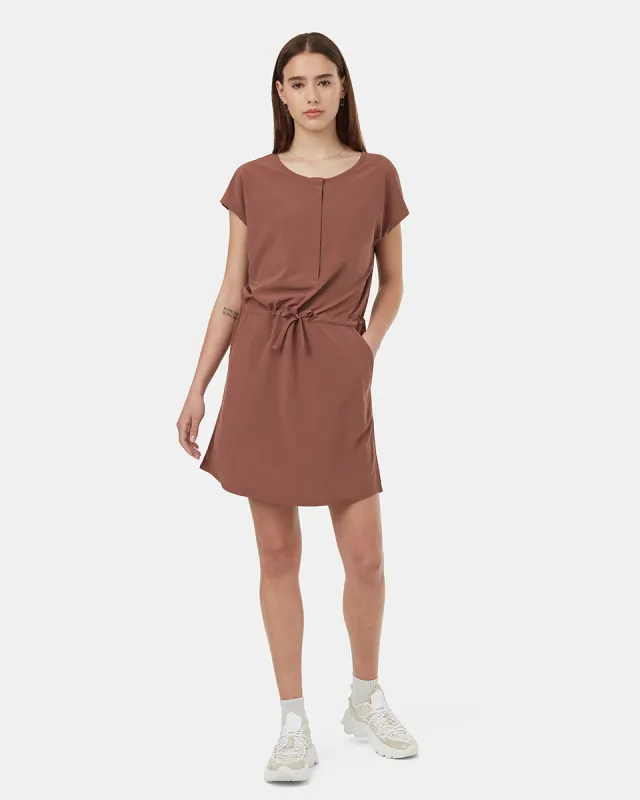 InMotion Shortsleeve Dress sold by tentree
