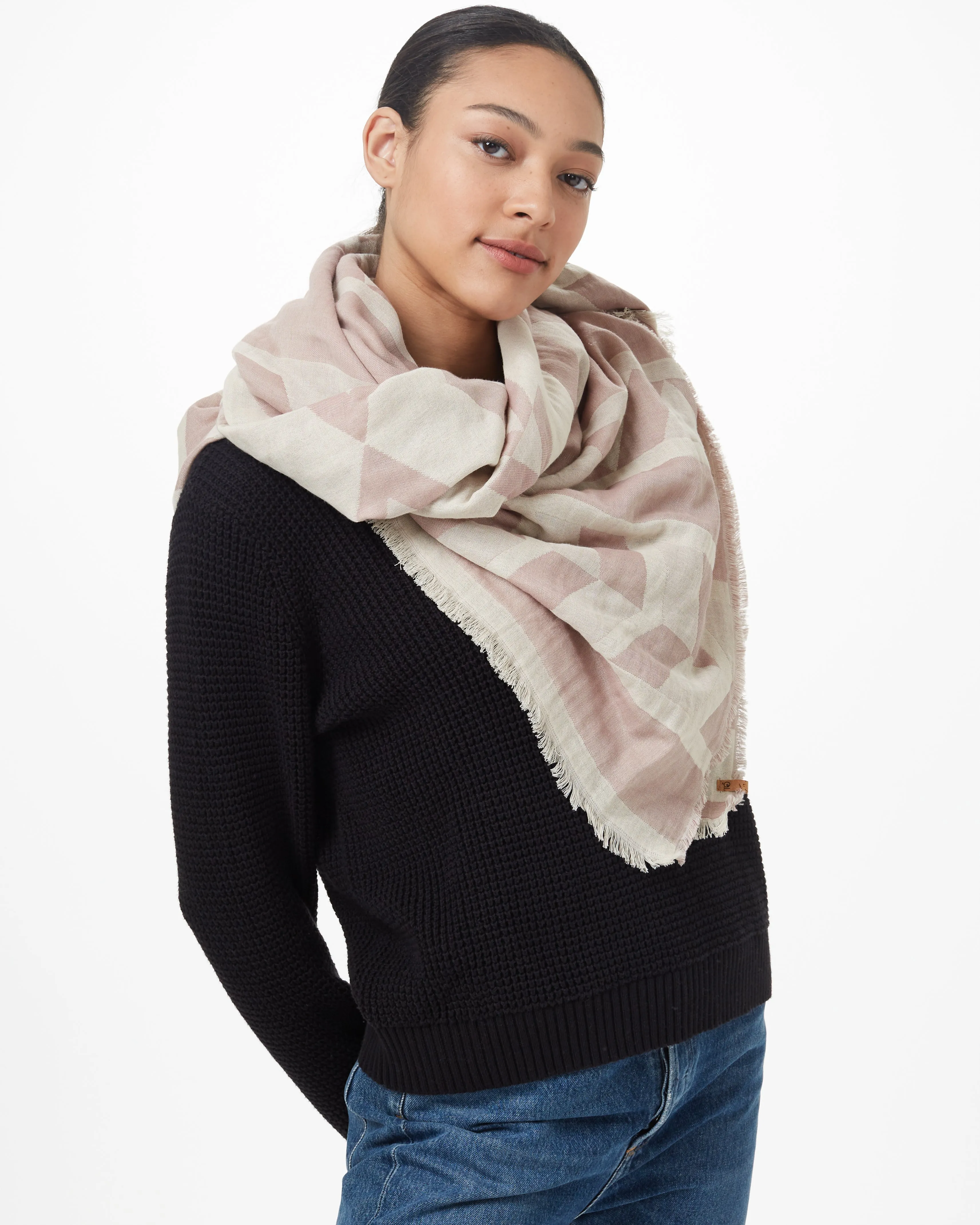Cotton Geo Blanket Scarf sold by tentree product image thumbnail 2