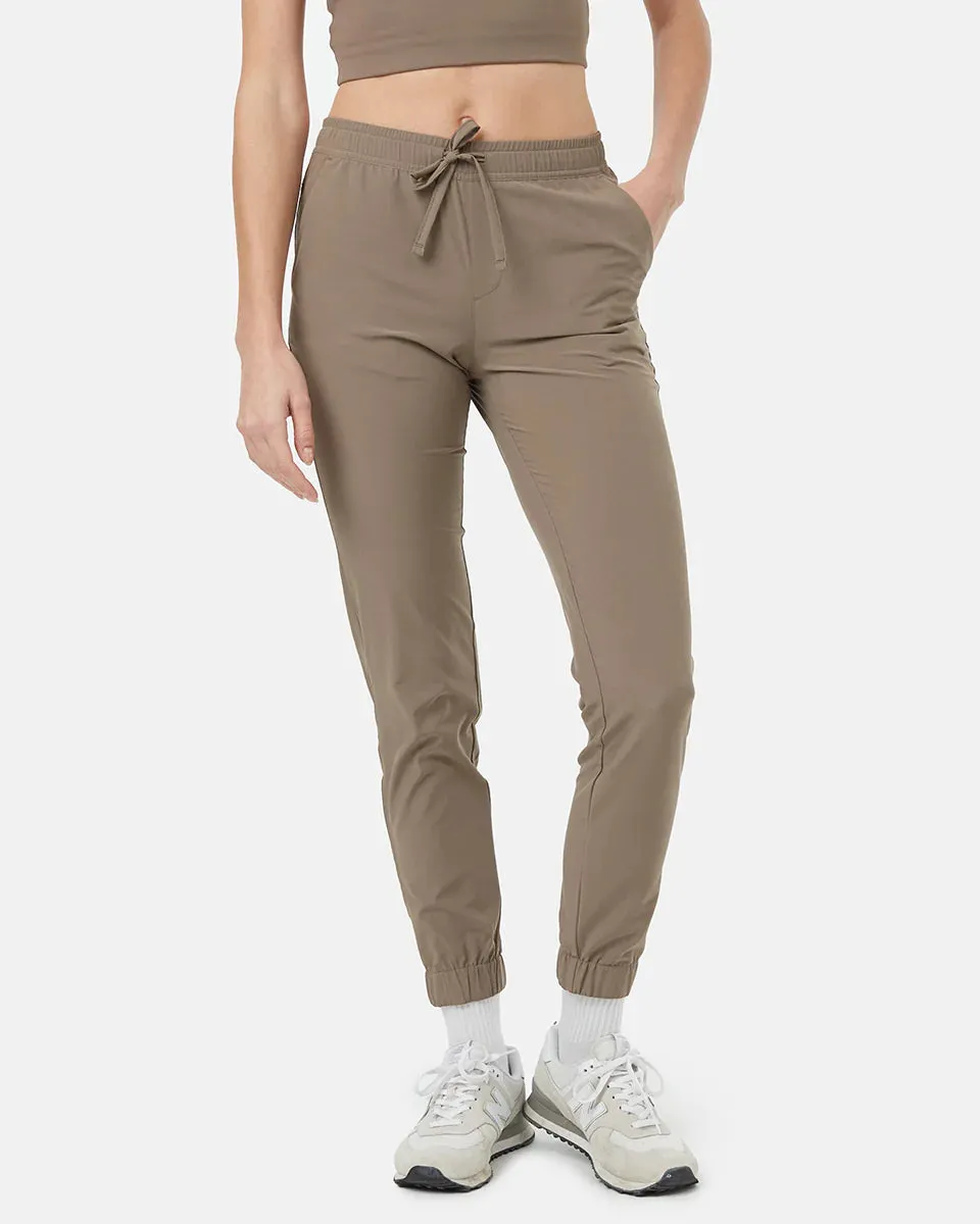 inMotion Pacific Jogger sold by tentree