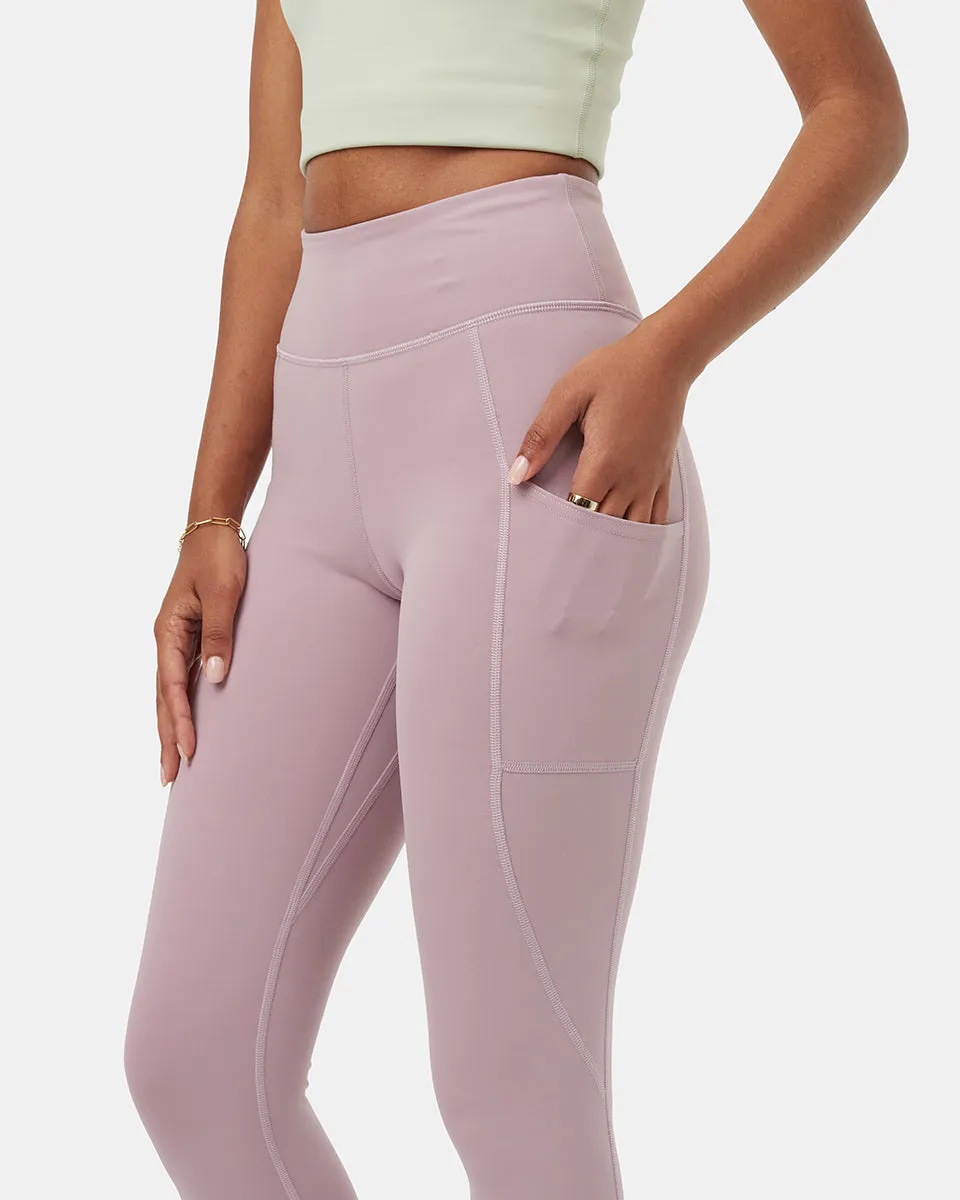 inMotion 7/8 Pocket Legging sold by tentree product image thumbnail 5