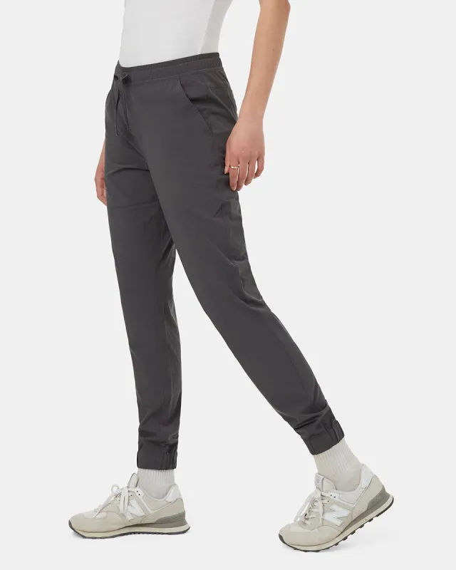 InMotion Pacific Jogger sold by tentree