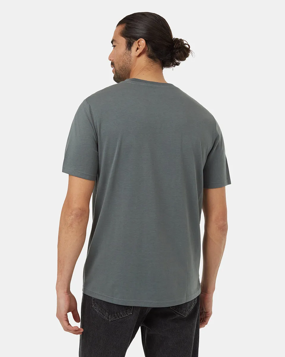 TreeBlend Button Pocket T-Shirt sold by tentree product image thumbnail 3