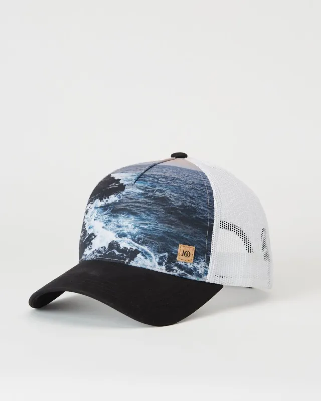 Crashing Waves Altitude Hat sold by tentree