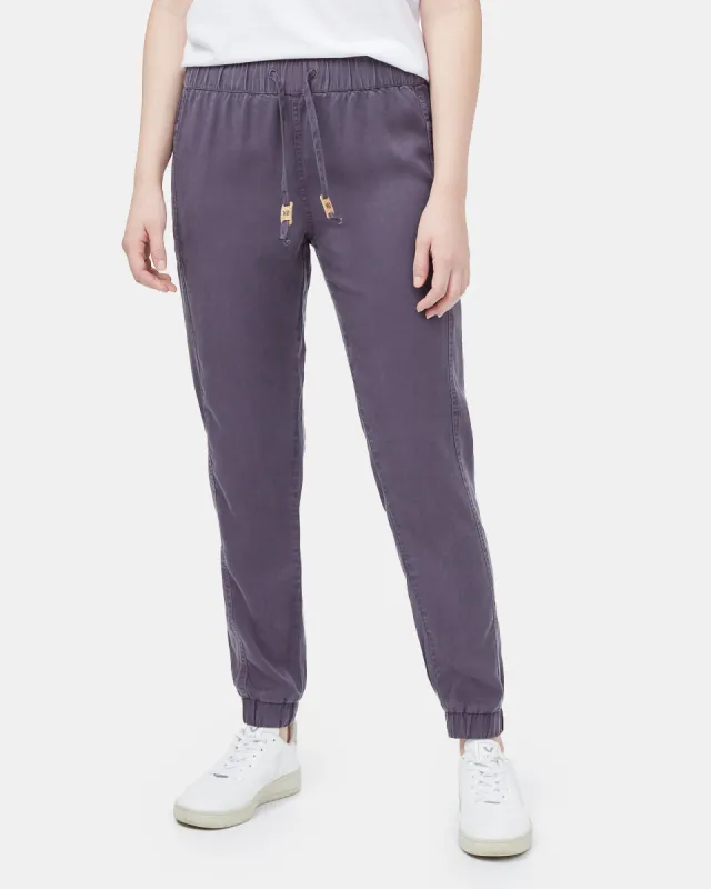Colwood Jogger sold by tentree