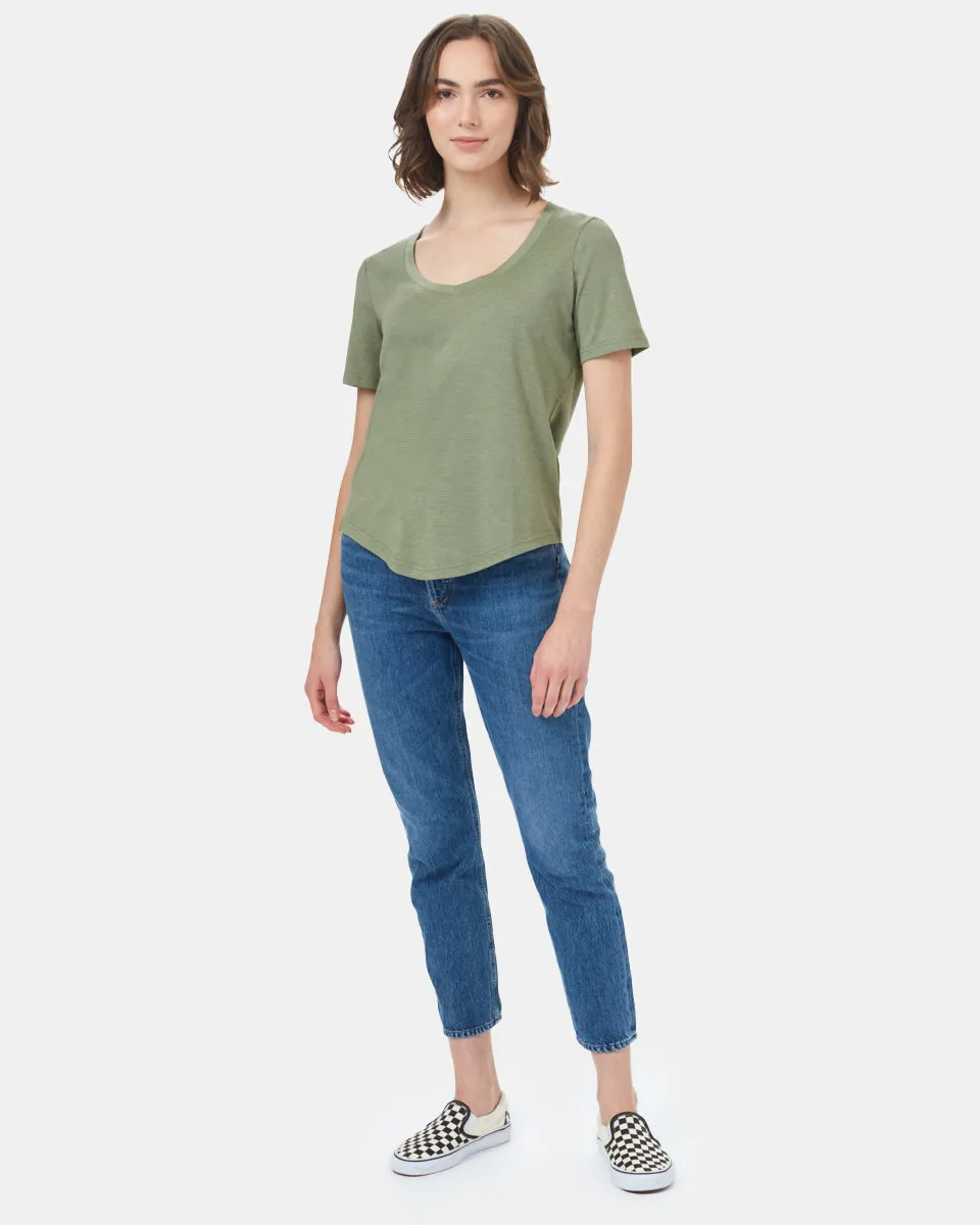 TreeBlend V-Neck T-Shirt sold by tentree product image thumbnail 3