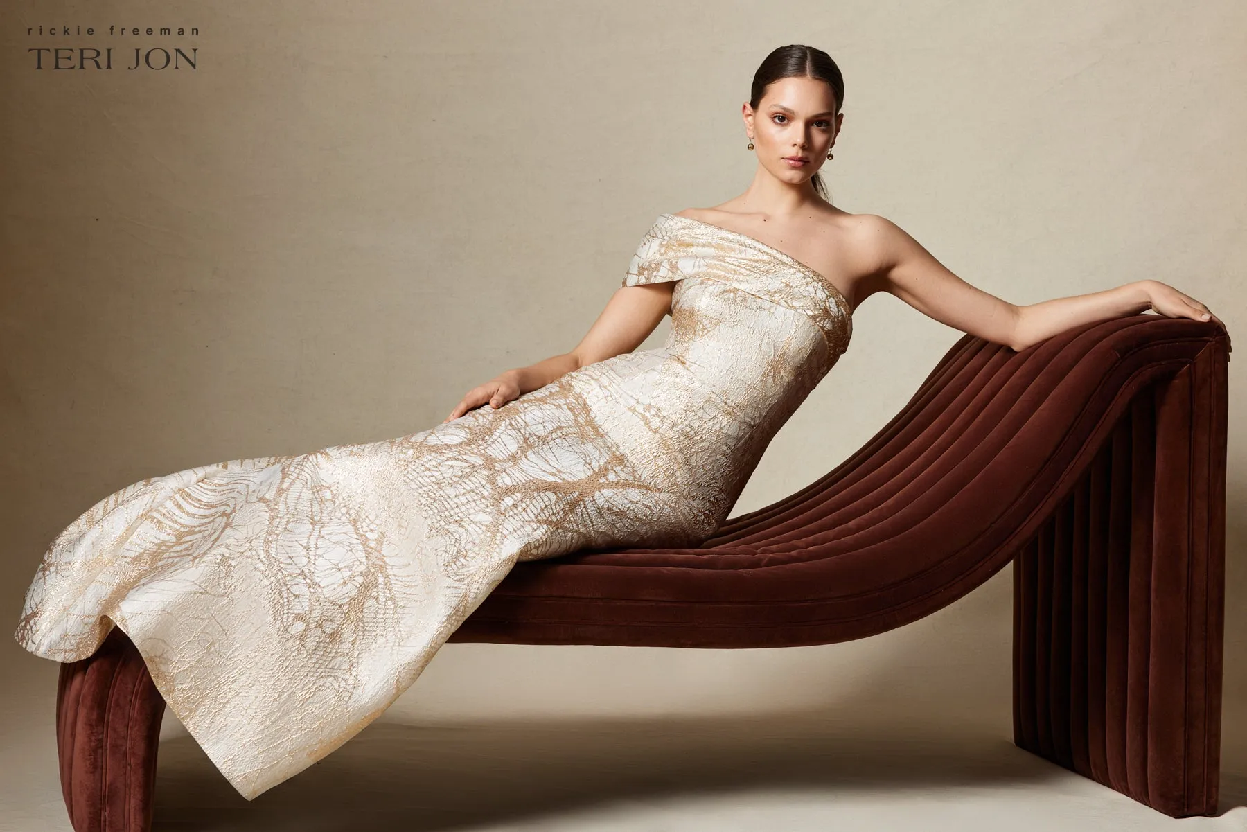 One Shoulder Cuff Jacquard Evening Gown sold by Teri Jon product image thumbnail 4