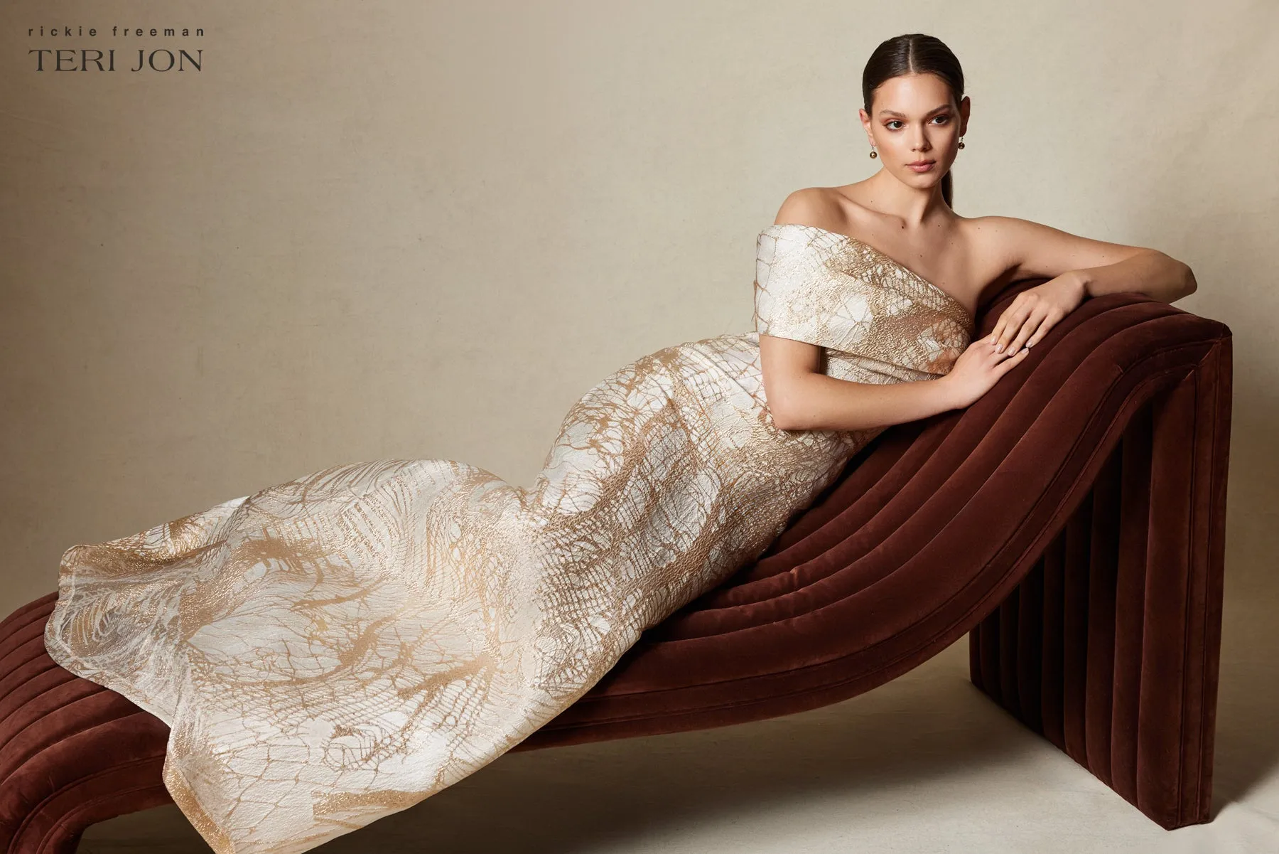 One Shoulder Cuff Jacquard Evening Gown sold by Teri Jon product image thumbnail 5