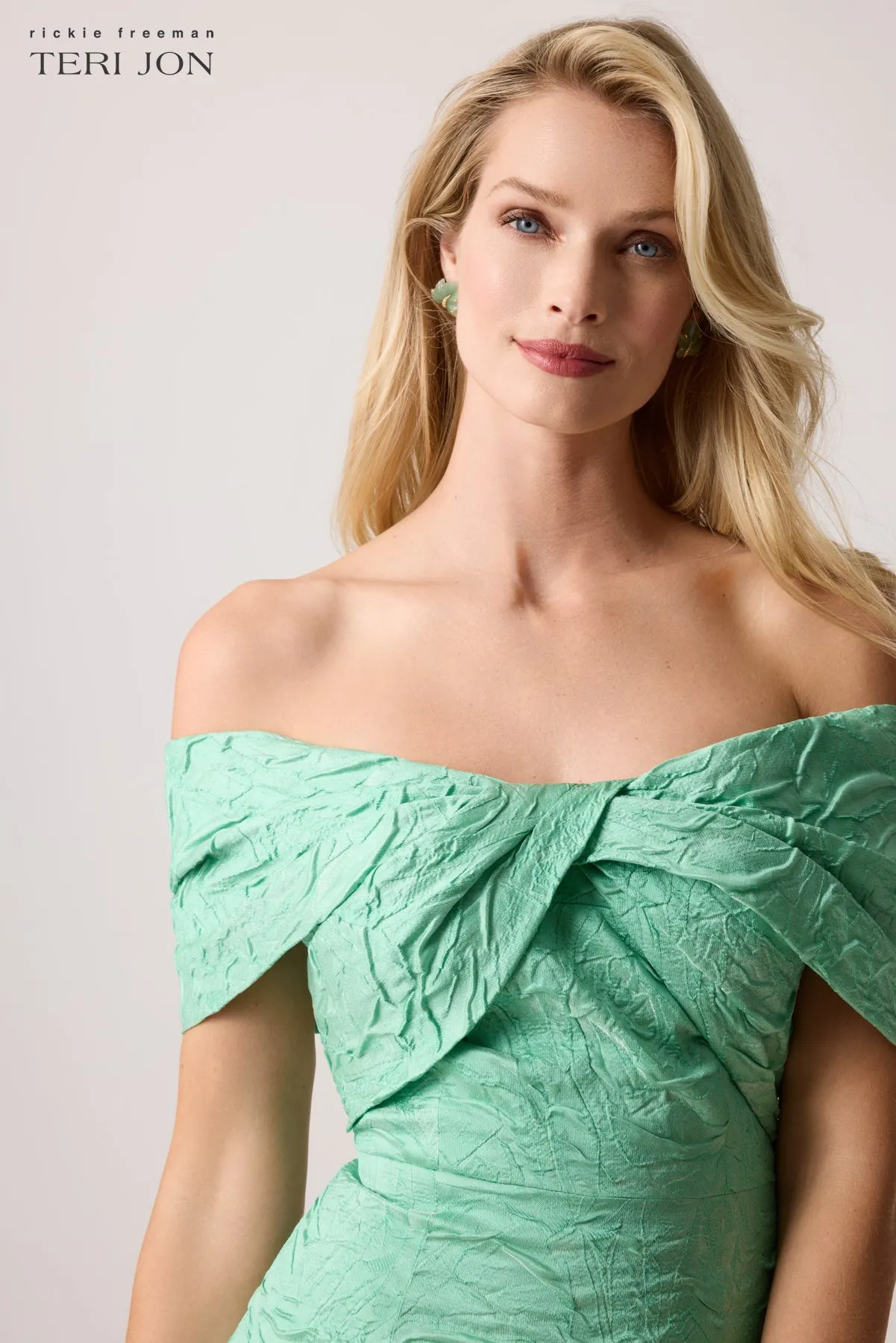 Embossed Jacquard Twist Bodice Gown sold by Teri Jon product image thumbnail 3