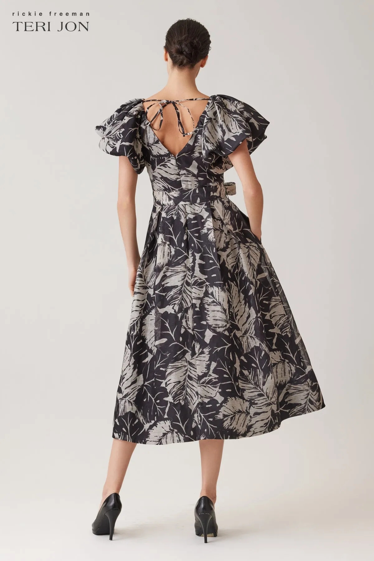 Linen V Neck Puff Sleeve Dress sold by Teri Jon product image thumbnail 5