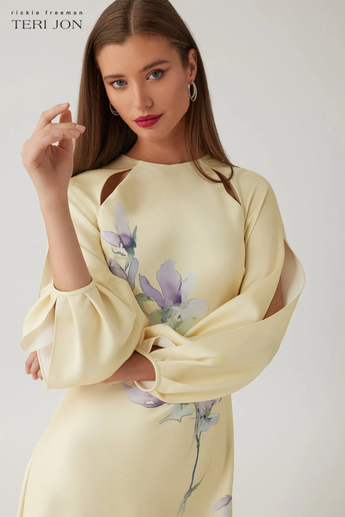 Crepe Back Satin Slit Long-Sleeve Floral Print Dress sold by Teri Jon product image thumbnail 3