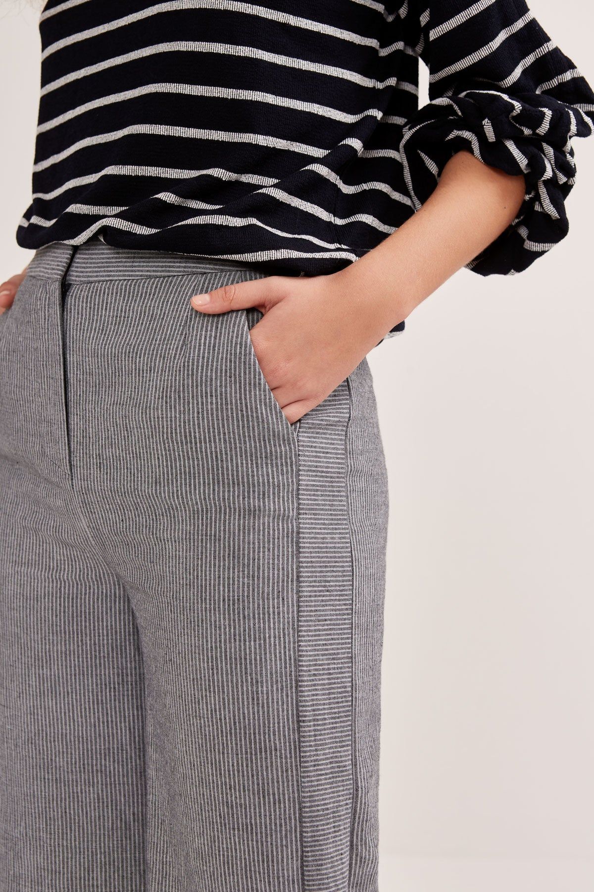 LANEWAY PANT black sold by The Fifth Label product image thumbnail 2