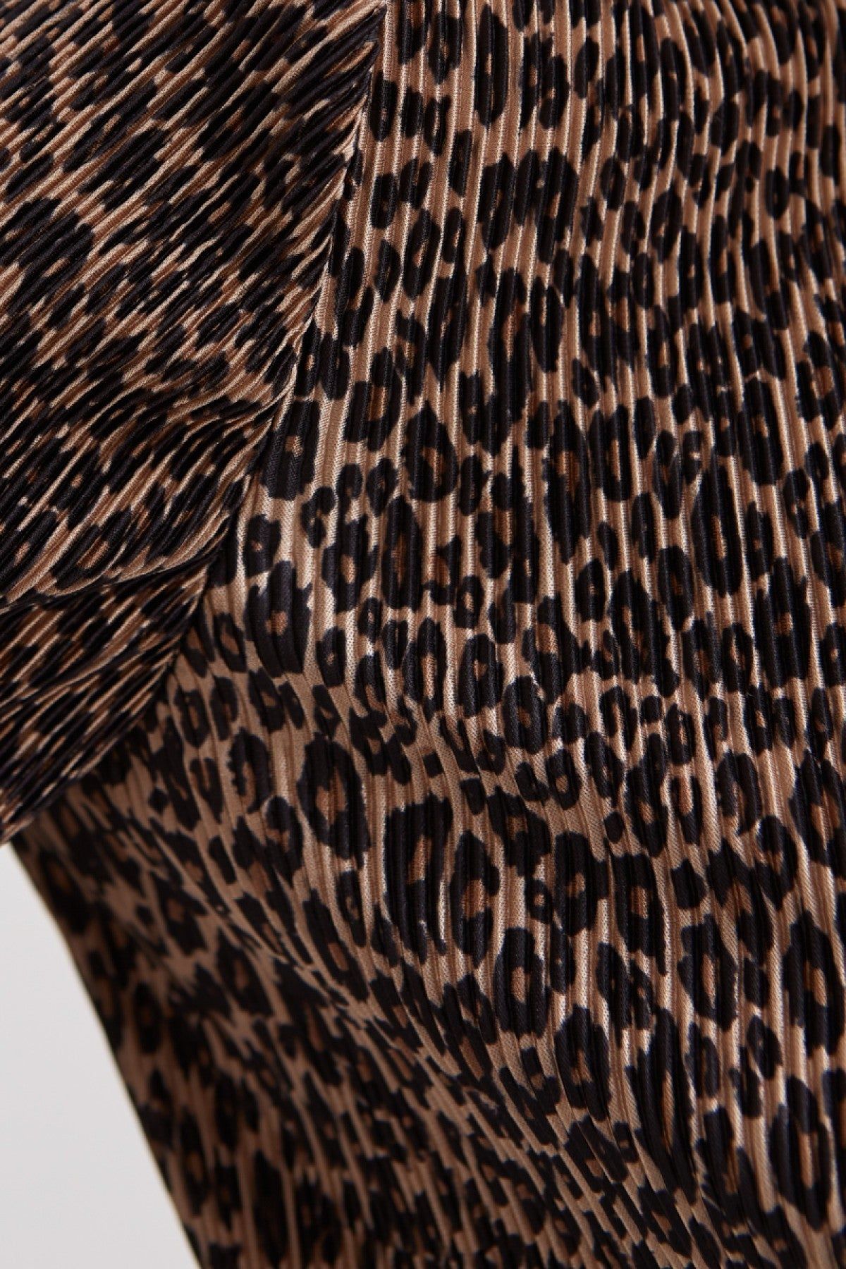 SALOON LONG SLEEVE TOP leopard sold by The Fifth Label product image thumbnail 4