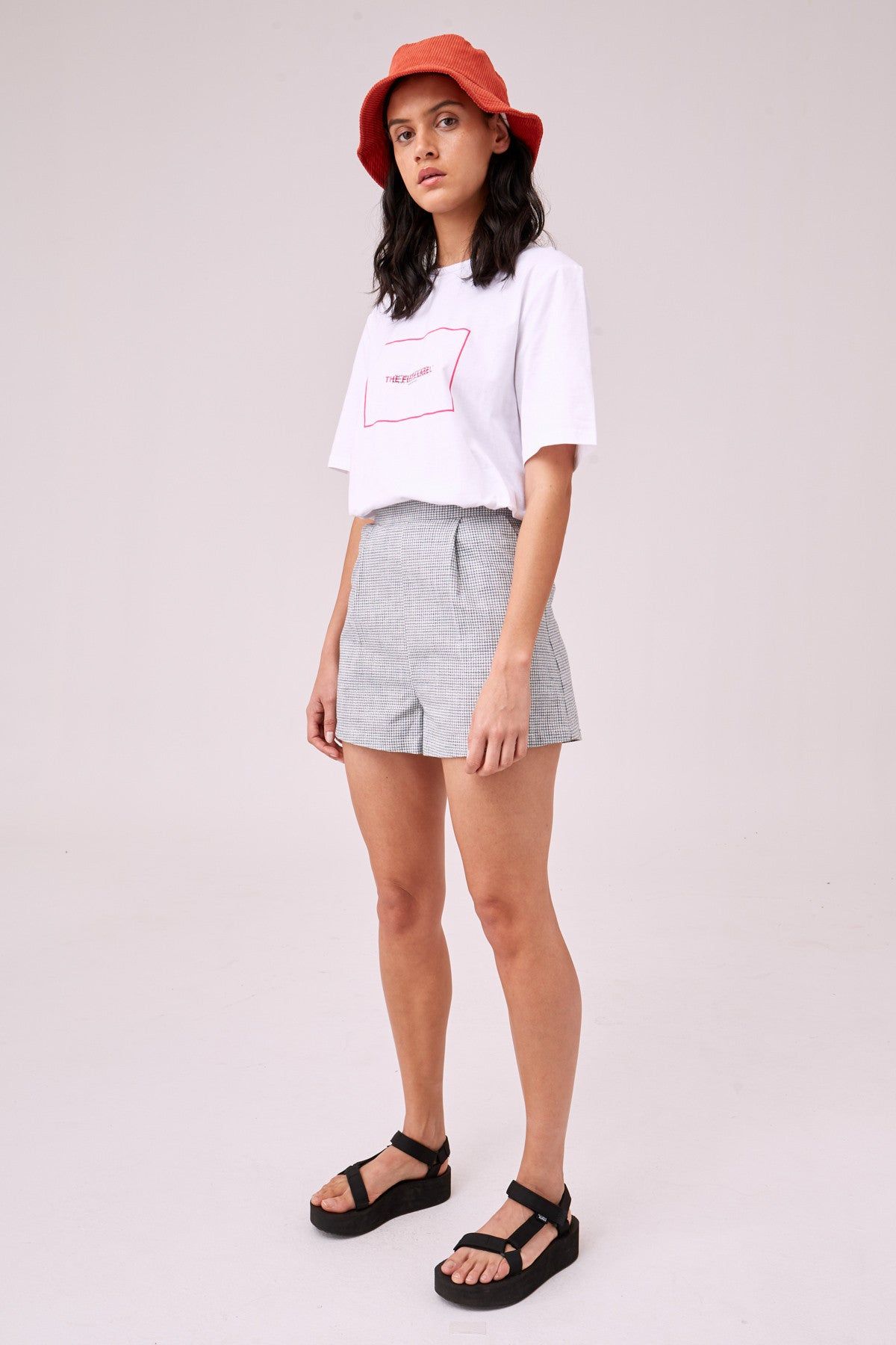 FOCUS T-SHIRT white w pink sold by The Fifth Label product image thumbnail 5