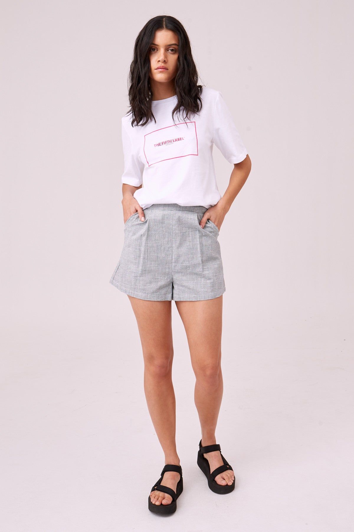 FOCUS T-SHIRT white w pink sold by The Fifth Label product image thumbnail 4