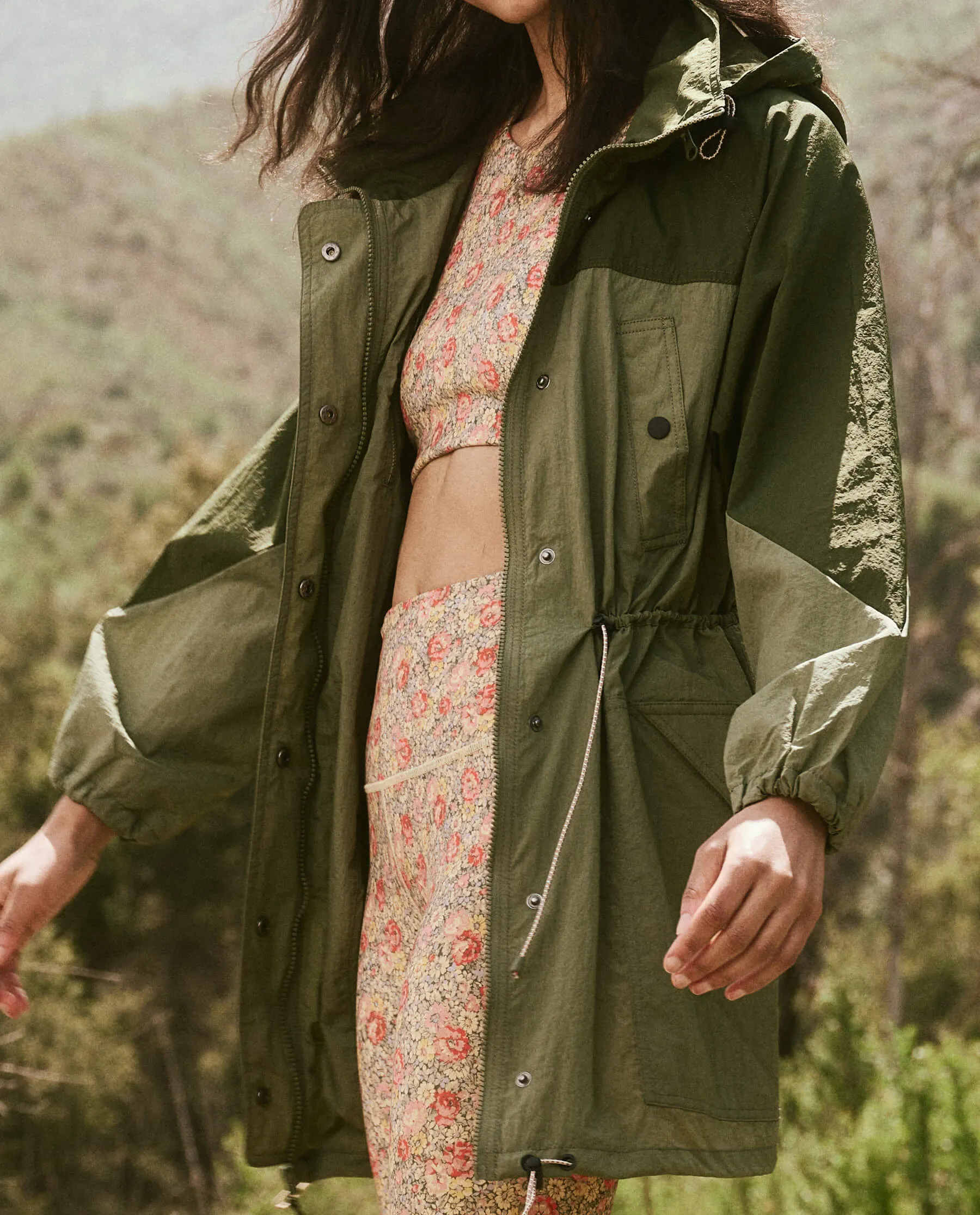 The Great + Eddie Bauer The Wind Breaker. -- Clover sold by THE GREAT. product image thumbnail 3