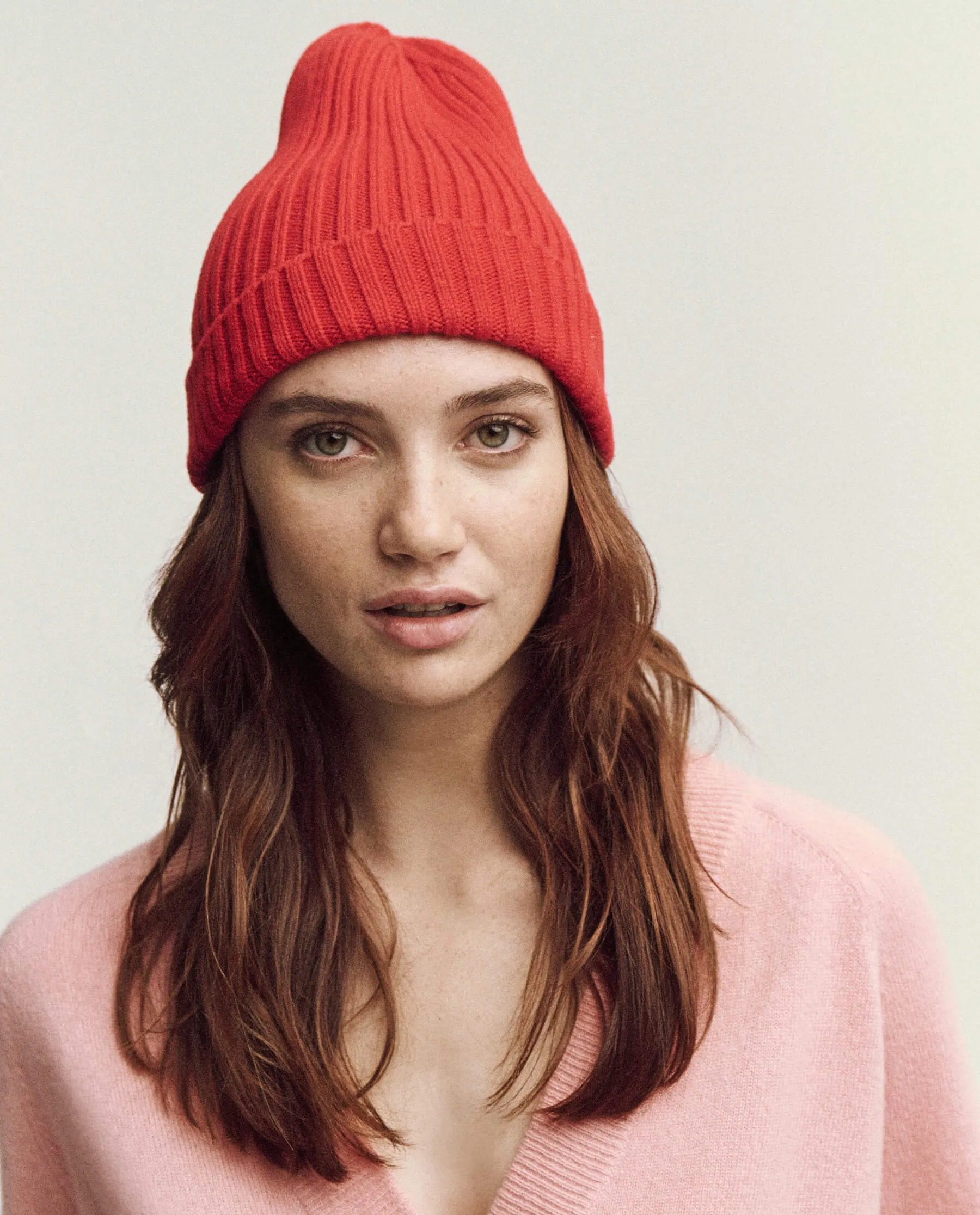 The Cashmere Hat. -- Bright Red sold by THE GREAT. product image thumbnail 4