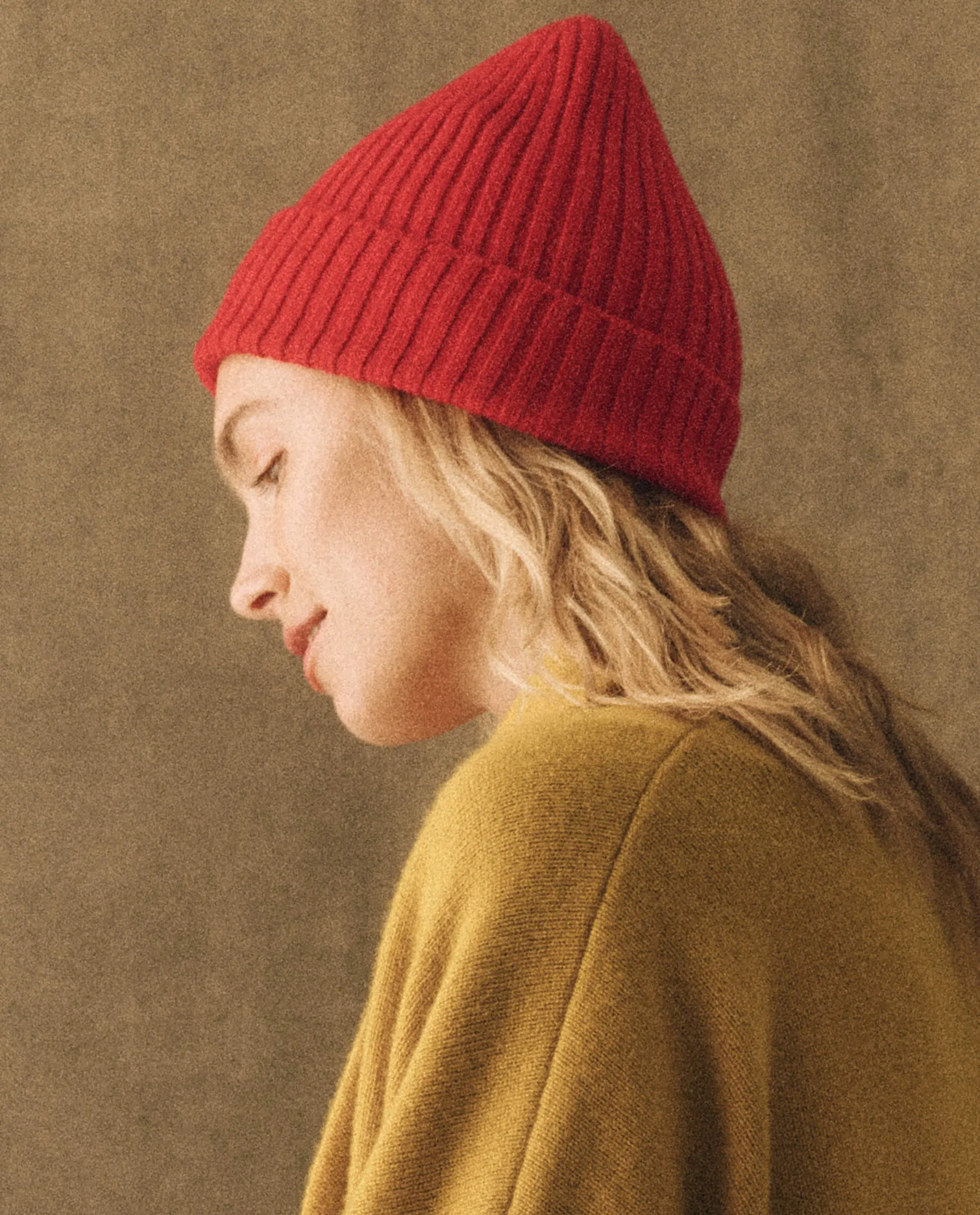 The Cashmere Hat. -- Bright Red sold by THE GREAT. product image thumbnail 3