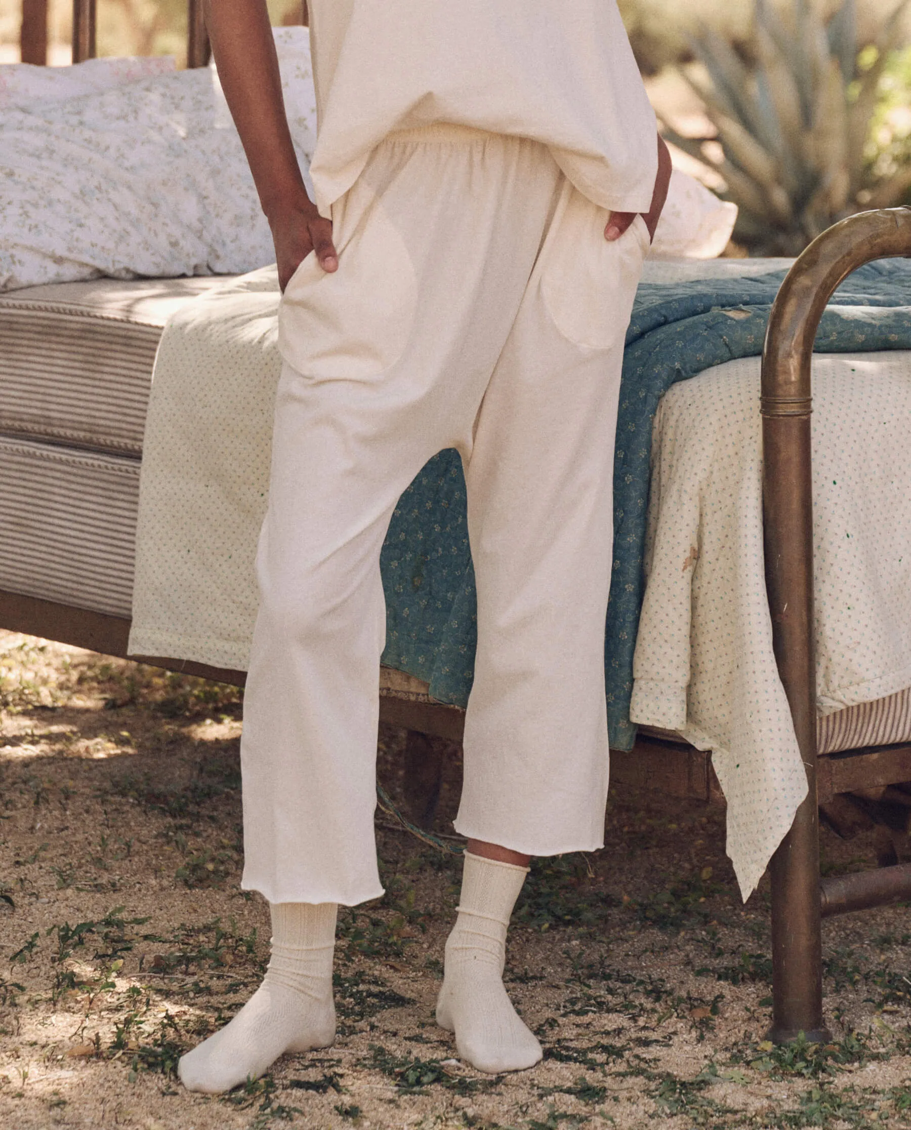 The Lounge Crop. -- Washed White sold by THE GREAT.