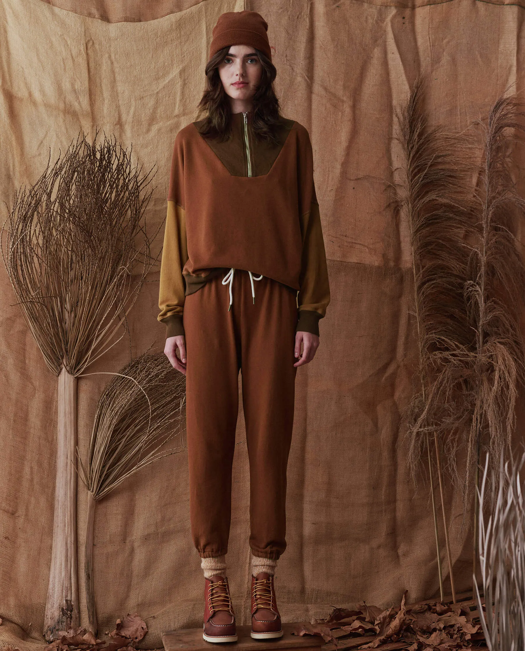 The Stadium Sweatpant. Solid -- Heritage Brown sold by THE GREAT. product image thumbnail 3