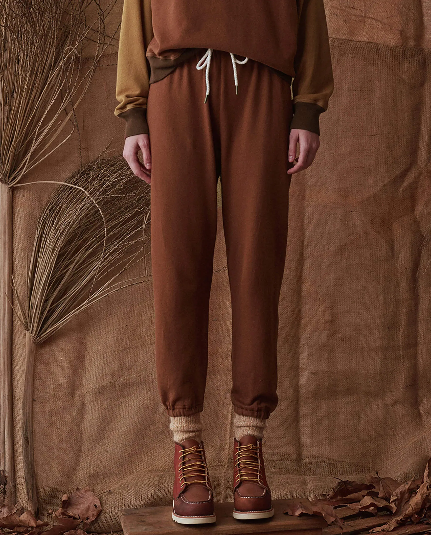 The Stadium Sweatpant. Solid -- Heritage Brown sold by THE GREAT.