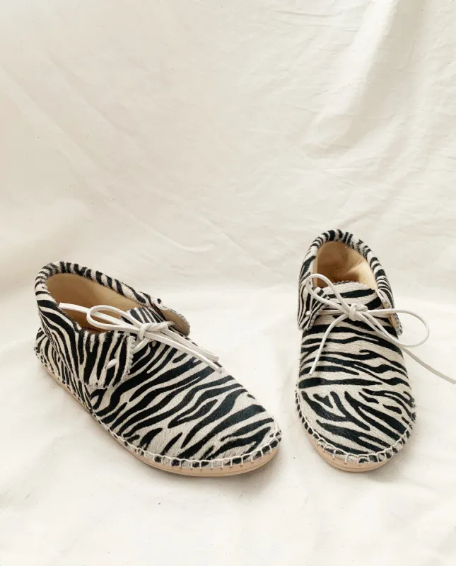 The Canyon Moccasin. -- Tiger sold by THE GREAT.