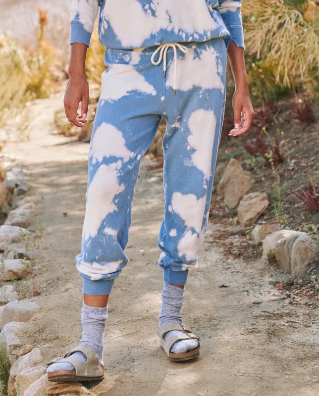 The Cropped Sweatpant. Novelty -- Cloud Wash sold by THE GREAT.