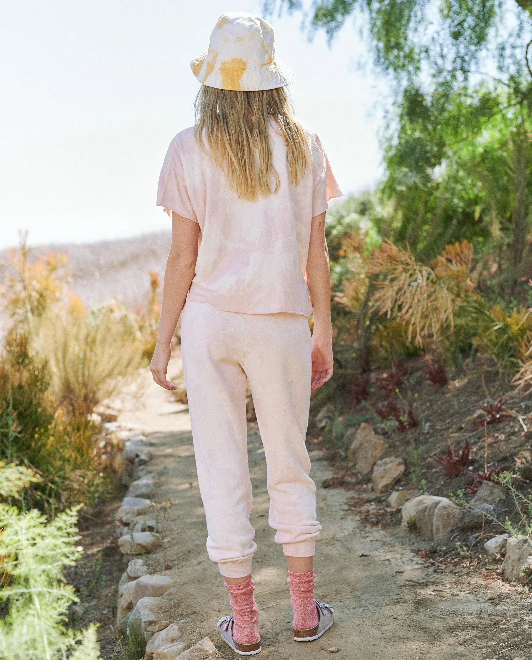 The Cropped Sweatpant. Novelty -- Whisper Pink Cloud Wash sold by THE GREAT. product image thumbnail 4