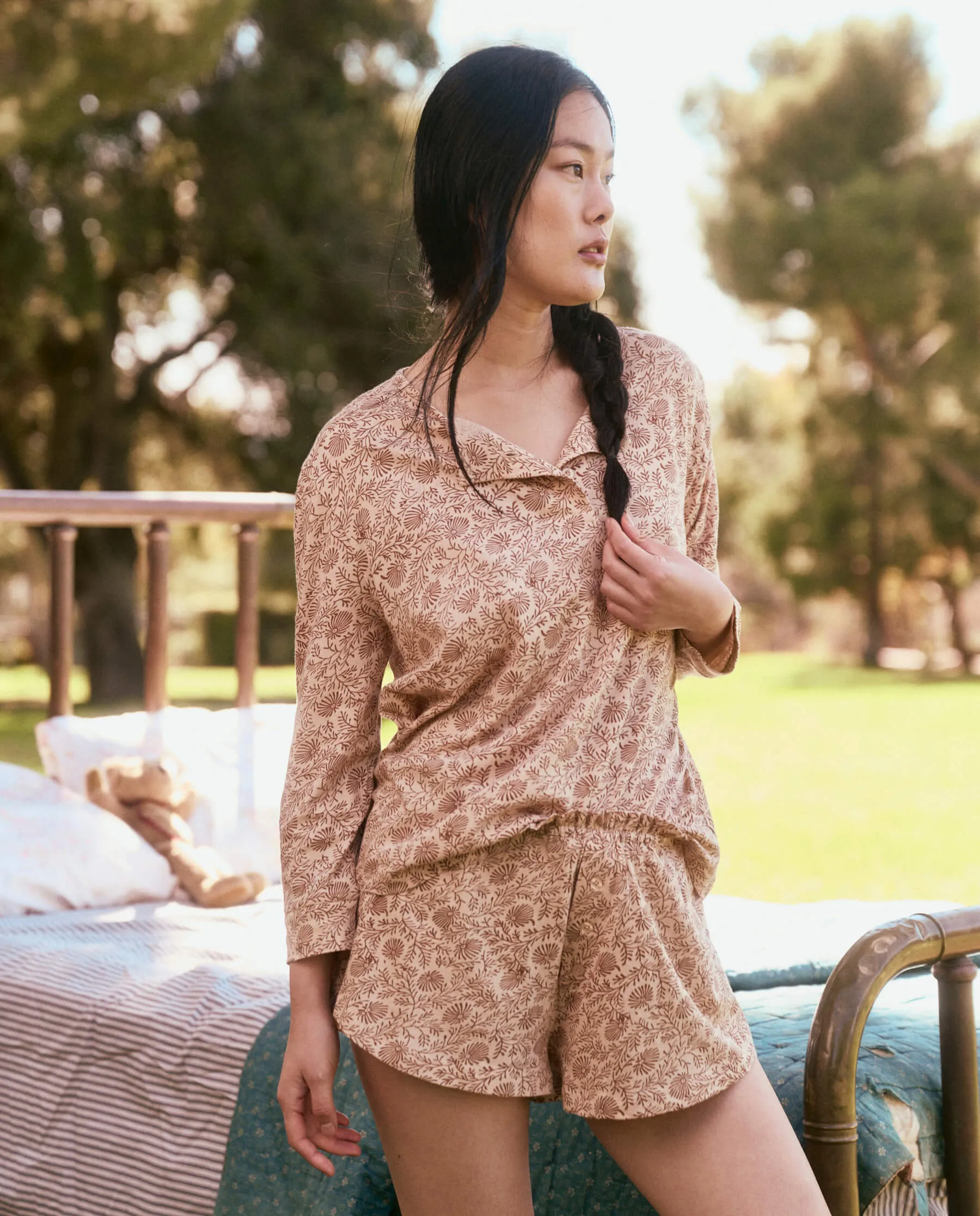 The Tap Short. -- Pink Clay Feather Grass sold by THE GREAT. product image thumbnail 4