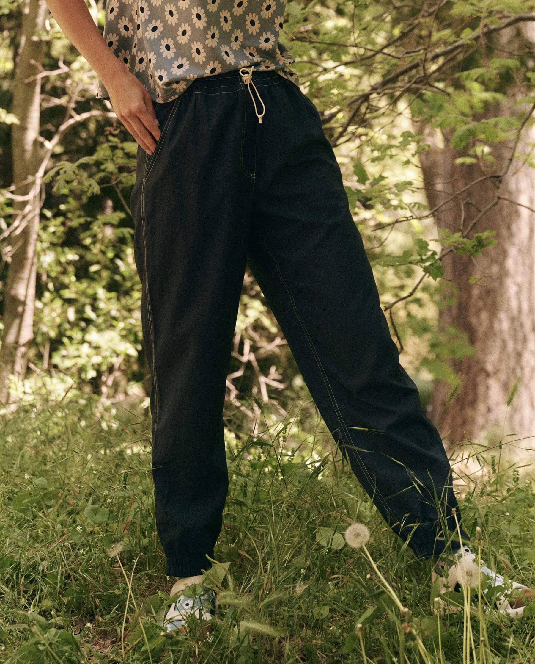 The Trailhead Pant. -- Navy sold by THE GREAT. product image thumbnail 3