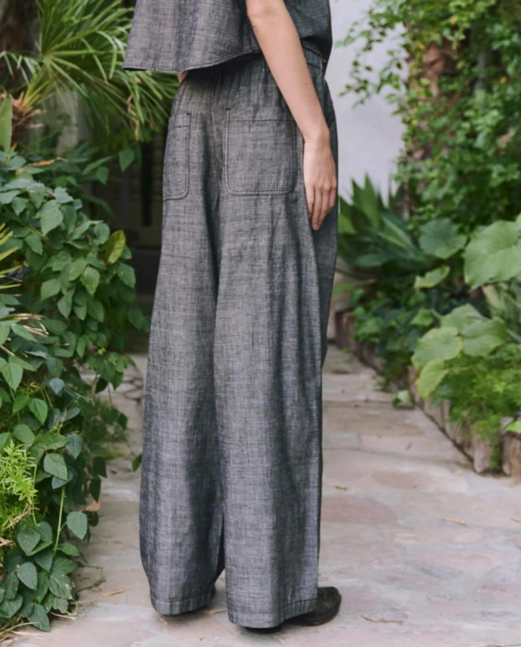 The Sawyer Pant. -- Smoke Wash sold by THE GREAT. product image thumbnail 3