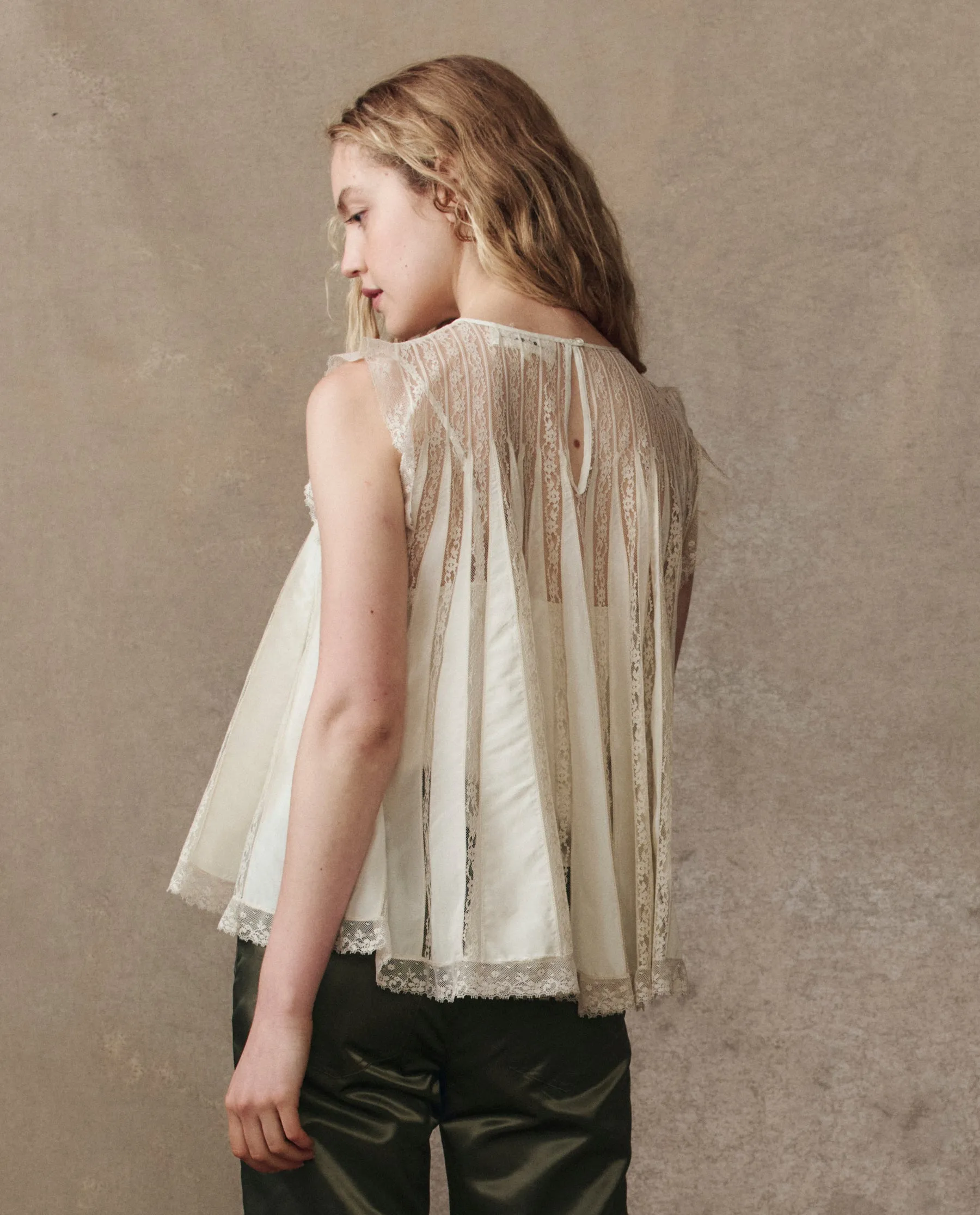 The Keepsake Lace Shell Top. -- Cream sold by THE GREAT. product image thumbnail 3