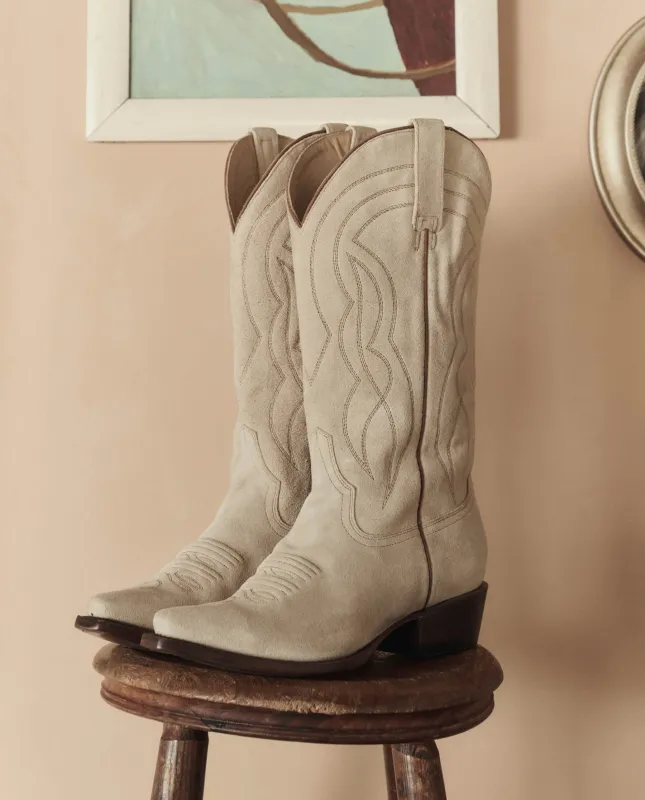 The Cowboy Boot (Suede). -- Pearl made by THE GREAT.