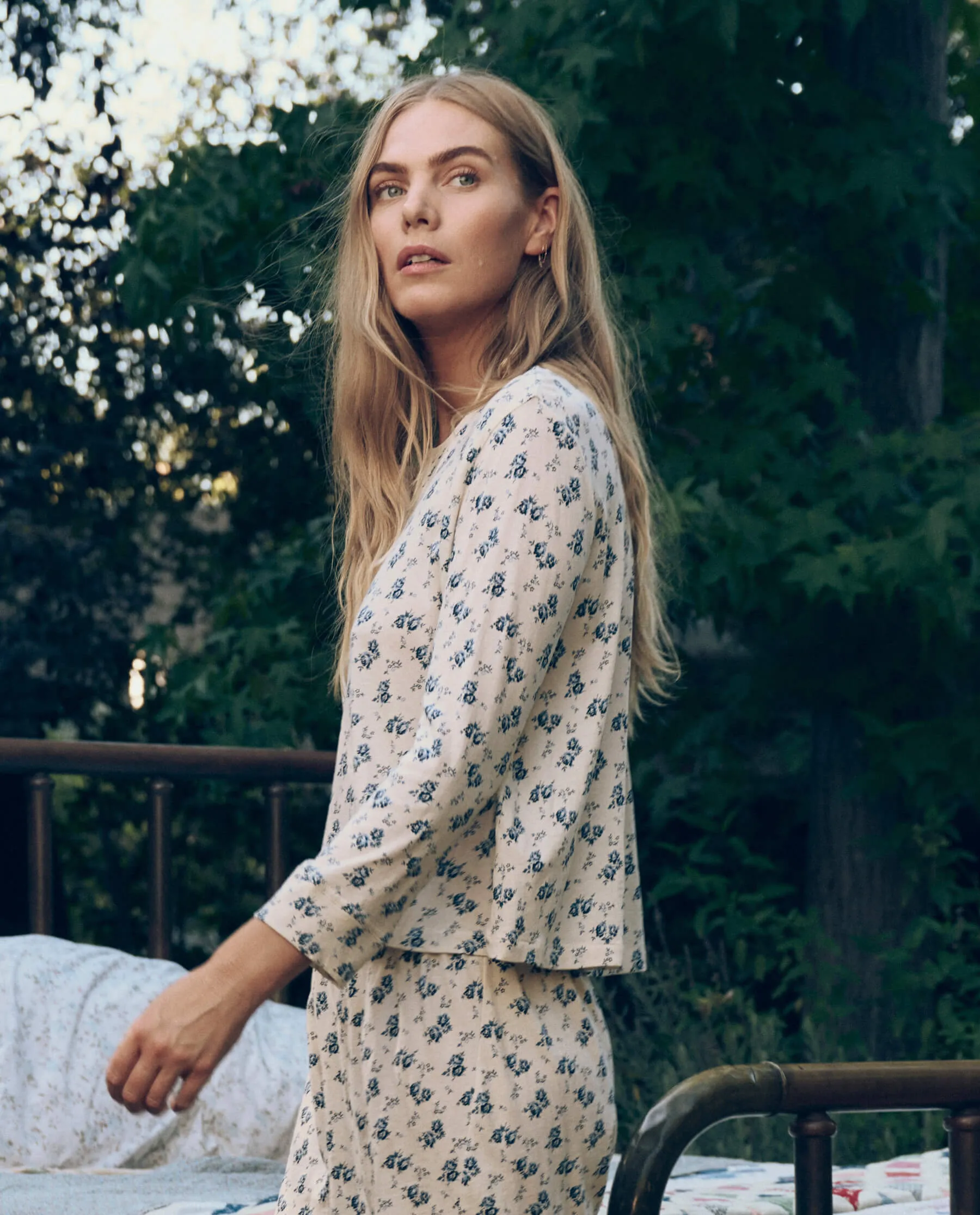 The Crop Sleep Henley. -- Indigo Rose sold by THE GREAT. product image thumbnail 4