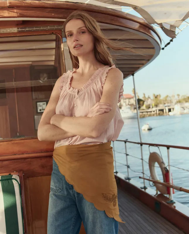 The Vignette Top. -- Petal made by THE GREAT.