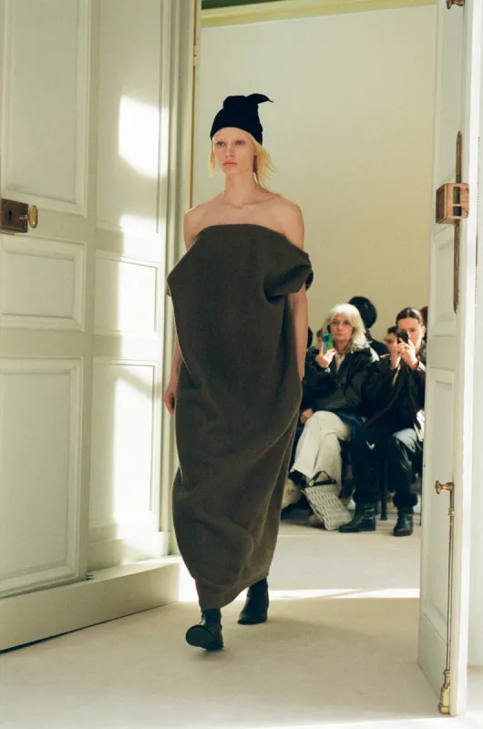 :: Winter 2023 :: Look 14 sold by The Row