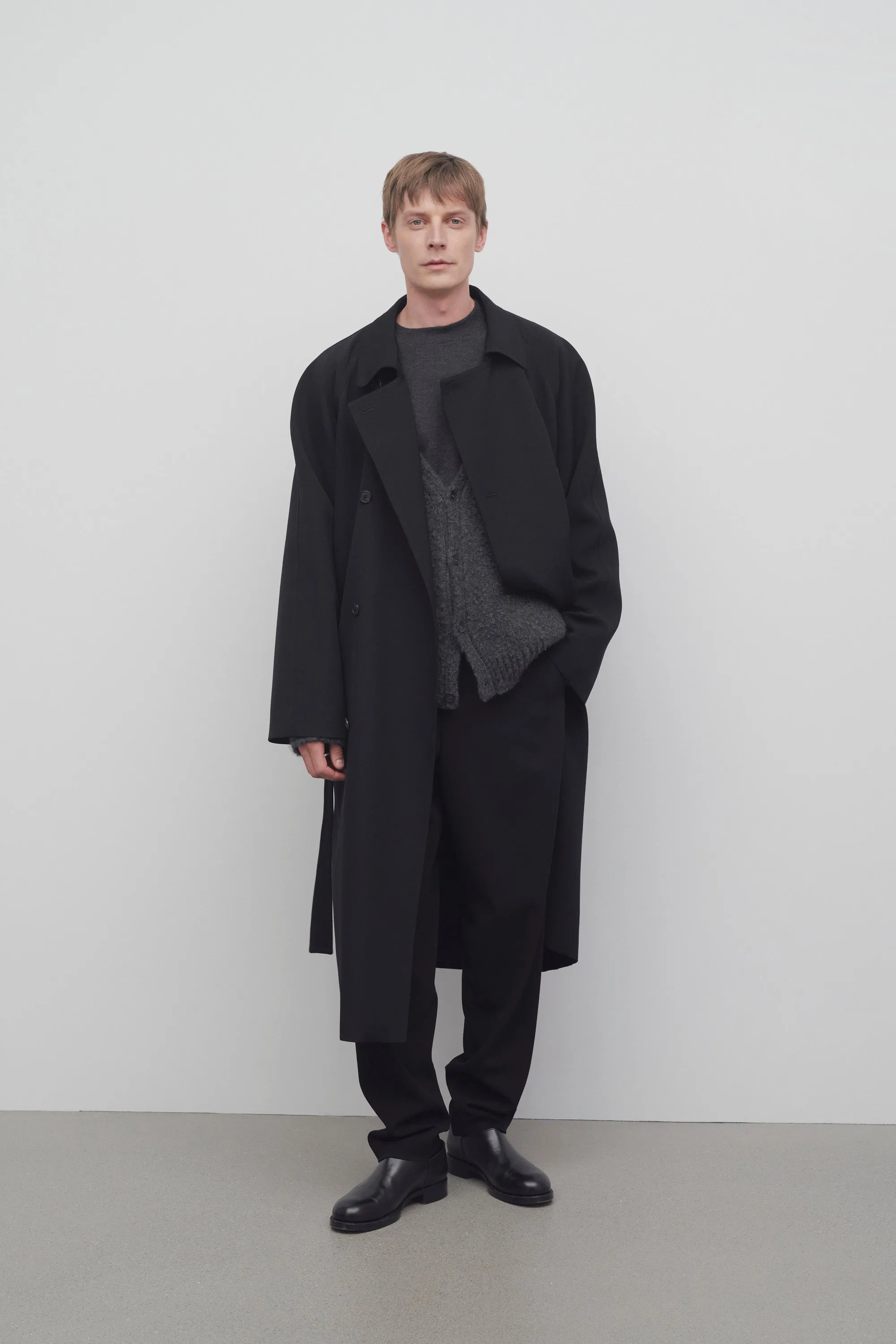 Kolden Coat in Virgin Wool sold by The Row product image thumbnail 4