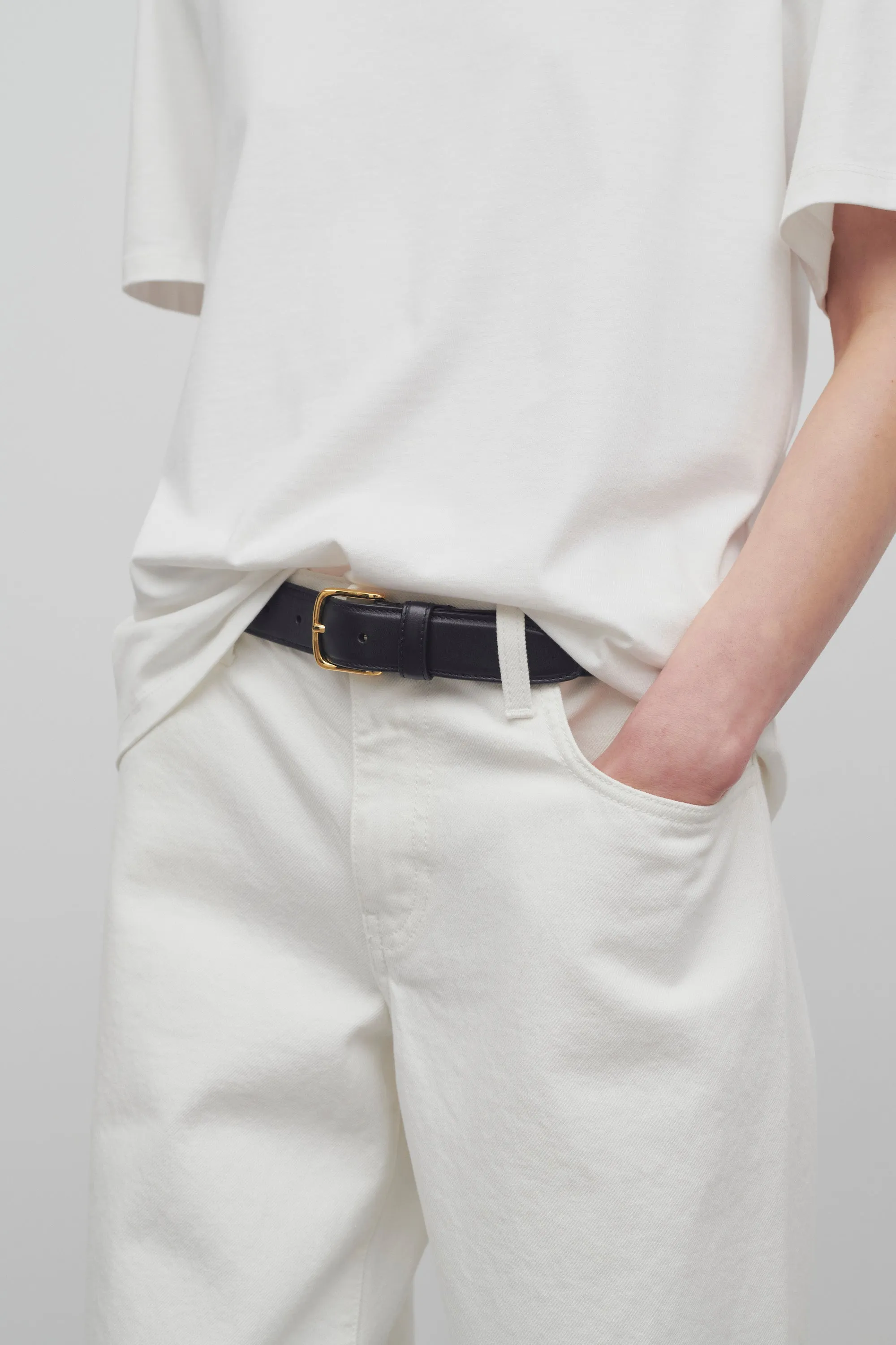 Classic Belt in Leather sold by The Row product image thumbnail 2