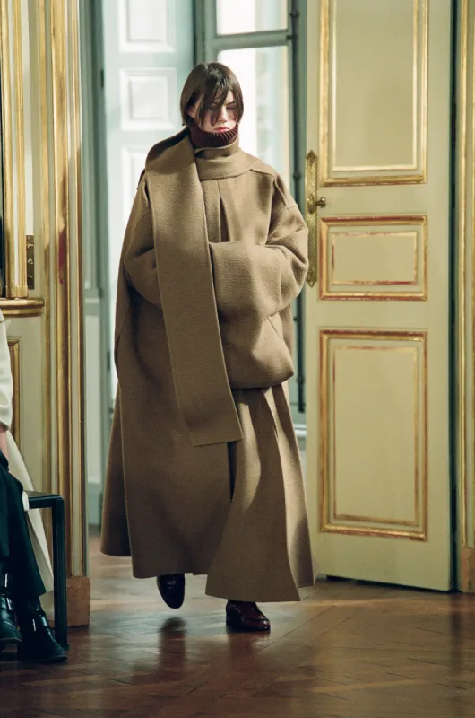 :: Winter 2022 :: Look 19 sold by The Row