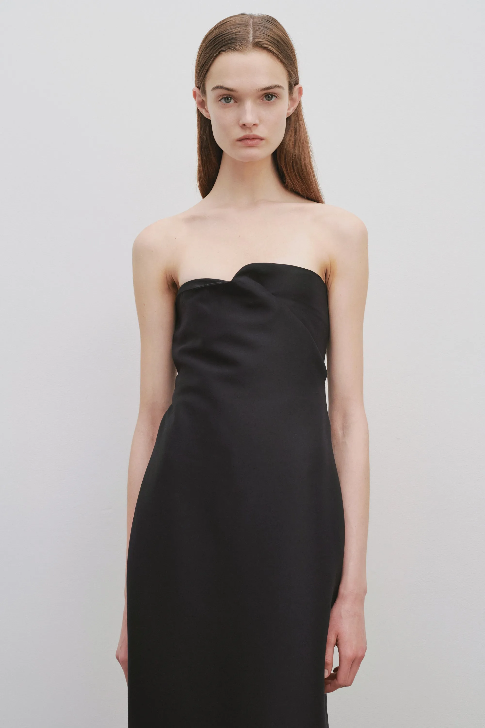 Bardon Dress in Virgin Wool and Silk sold by The Row product image thumbnail 4