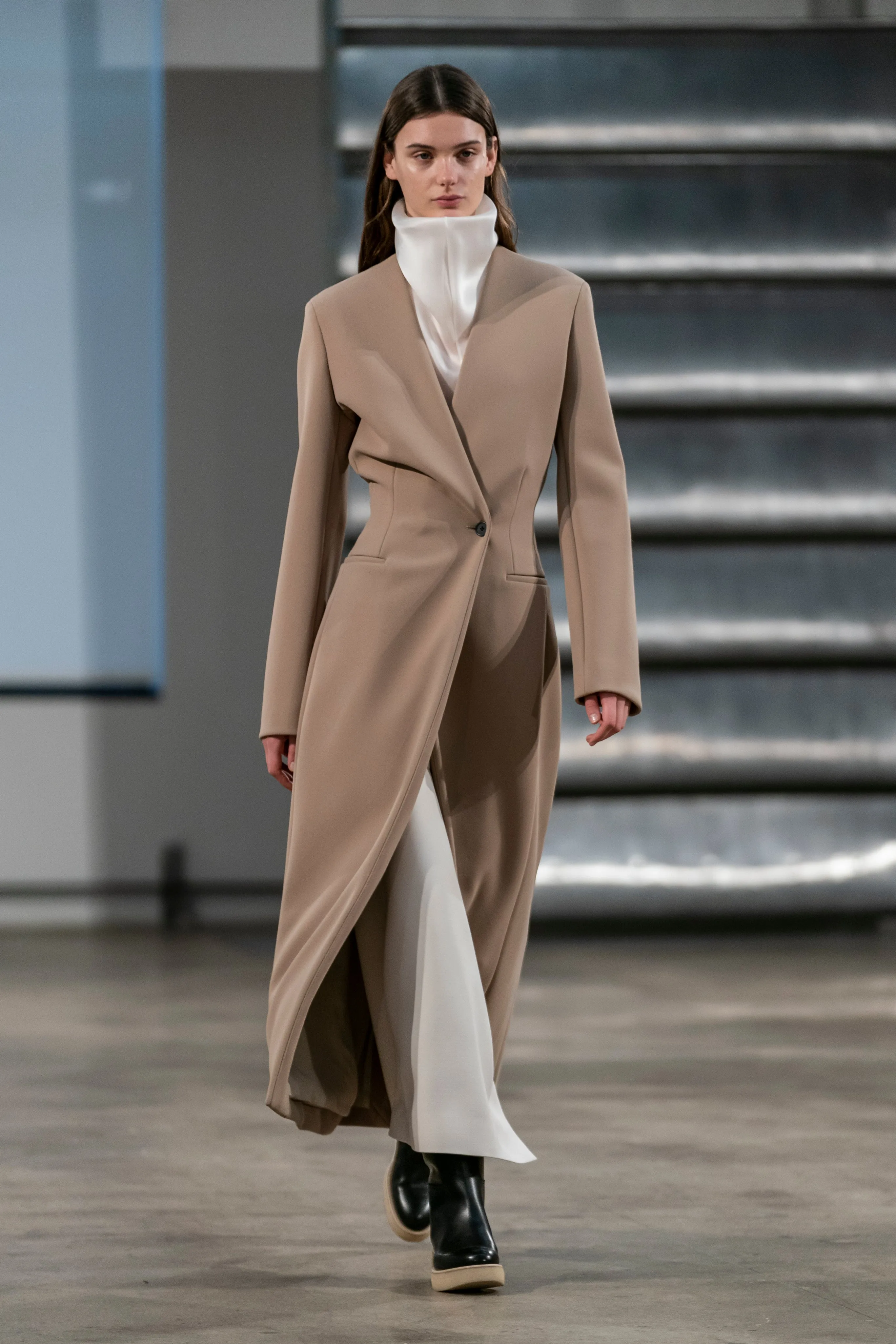 :: Women's Fall 2019 :: Look 2 sold by The Row