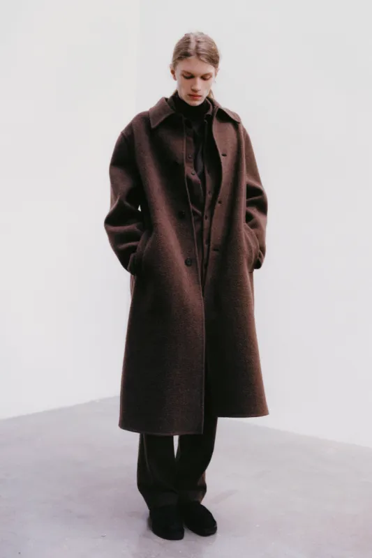 :: Fall 2021 :: Look 21 sold by The Row