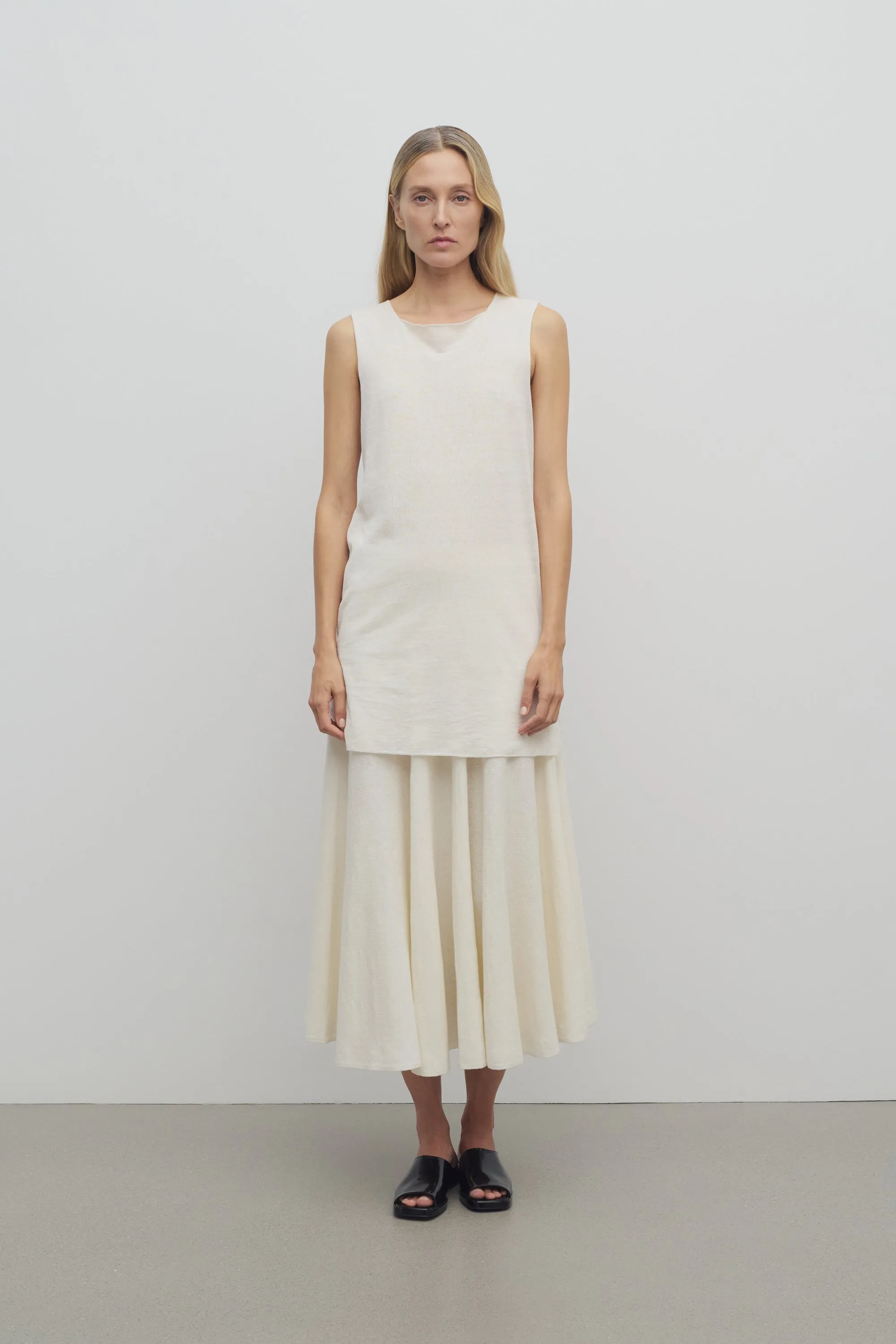 Jaliah Skirt in Cotton and Linen sold by The Row product image thumbnail 3